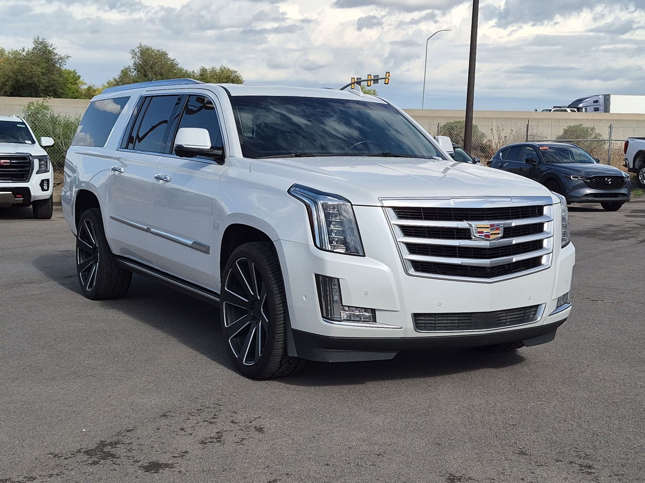 Used 2019 Cadillac Escalade ESV Premium Luxury AWD/4WD image 7