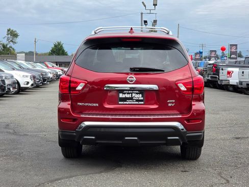 Used 2019 Nissan Pathfinder SV AWD/4WD image 6