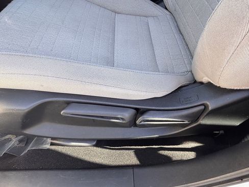 Certified 2023 Honda HR-V LX image 19