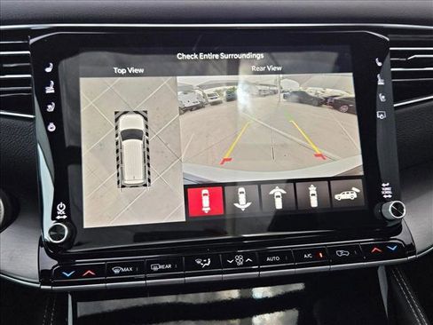 New 2026 Jeep Grand Wagoneer 4WD image 13