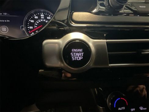 Certified 2021 Kia Seltos SX w/ SX Sunroof Package image 29