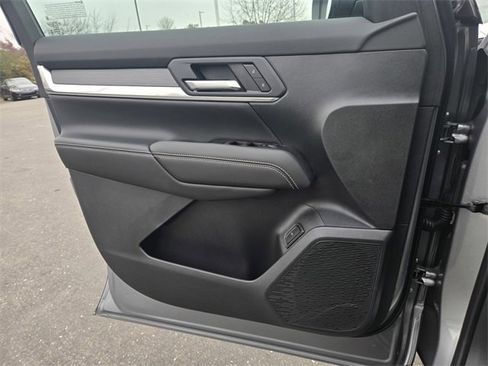 New 2026 GMC Terrain Elevation w/ Elevation Premium Package image 23