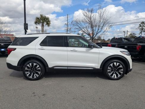 New 2026 Ford Explorer Platinum w/ LUX Leather Package image 3