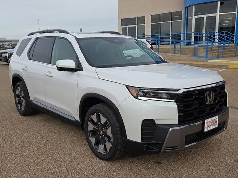 New 2026 Honda Pilot Touring image 5