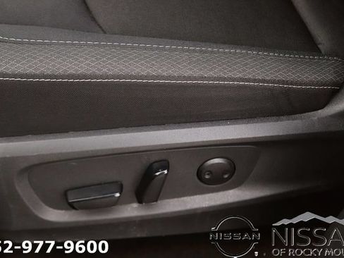 Used 2024 Nissan Pathfinder SV AWD/4WD image 14