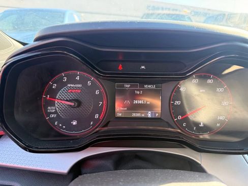 Used 2024 Chevrolet Trax RS w/ Driver Confidence Package FWD image 2