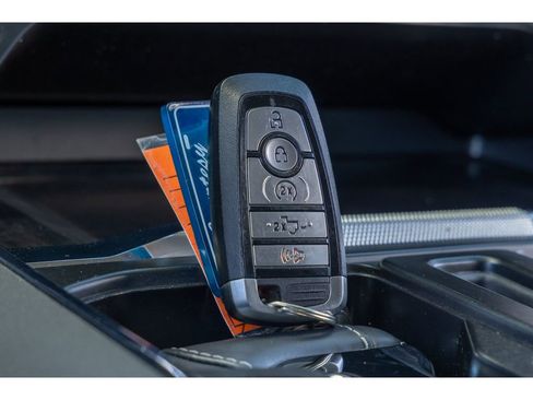 Used 2022 Ford F150 Lariat w/ Equipment Group 502A High image 30