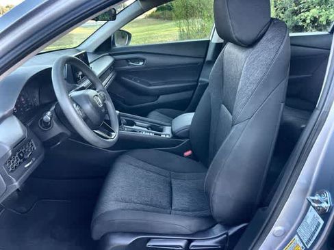Certified 2025 Honda Accord LX image 11