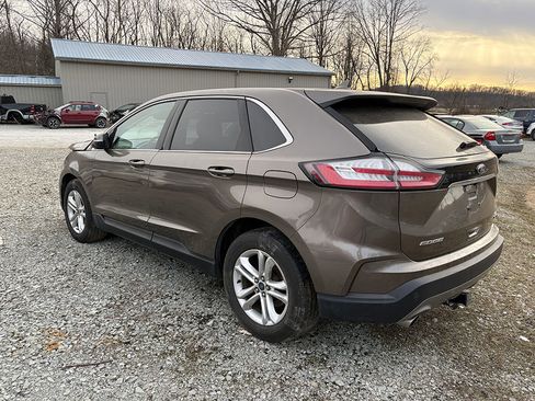 Used 2019 Ford Edge SEL w/ Cold Weather Package image 2