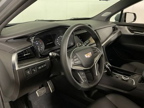 Used 2026 Cadillac XT5 Sportv w/ LPO, Floor Liner Package AWD/4WD image 17