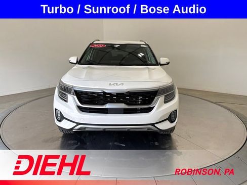 Used 2022 Kia Seltos SX w/ Sunroof Package AWD/4WD image 2