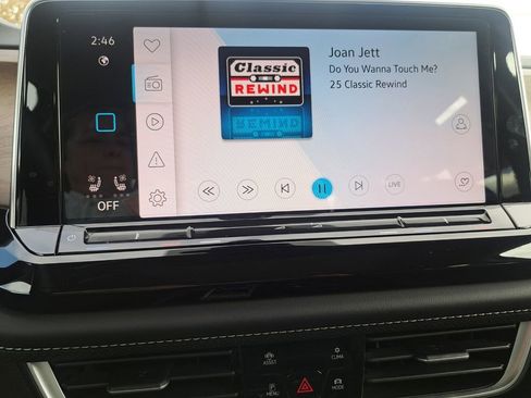 Used 2025 Volkswagen Atlas SE image 10