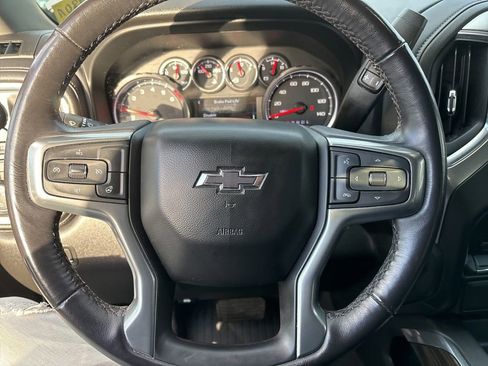 Used 2022 Chevrolet Silverado 1500 RST image 16