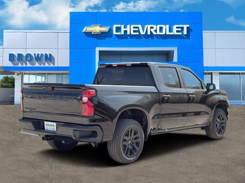 New 2026 Chevrolet Silverado 1500 Custom w/ LPO, Dark Essentials Package image 3