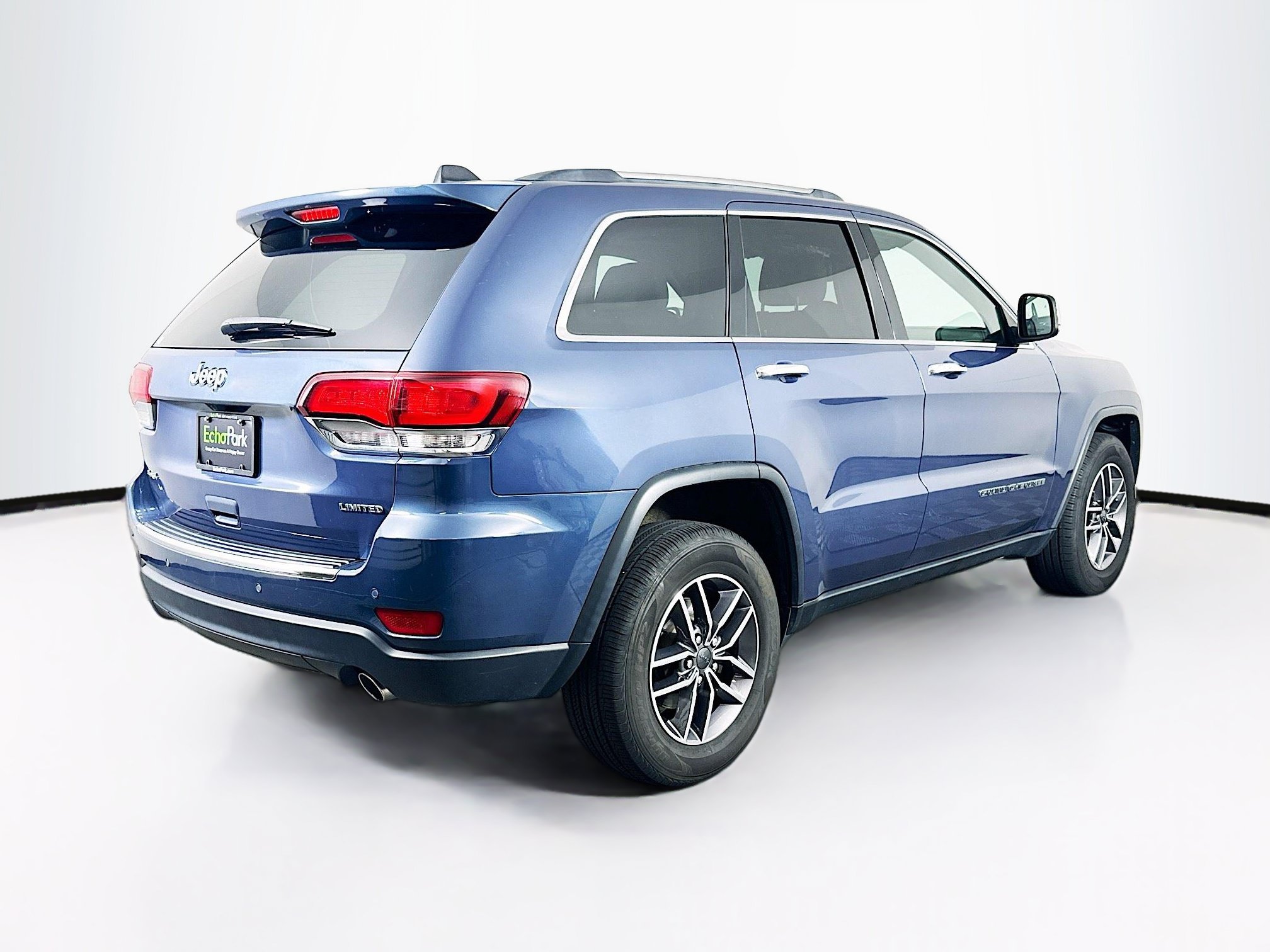 Used 2020 Jeep Grand Cherokee Limited AWD/4WD image 9
