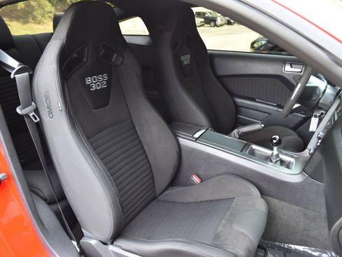 Used 2013 Ford Mustang Boss 302 w/ Boss 302 Accessory Pkg image 22