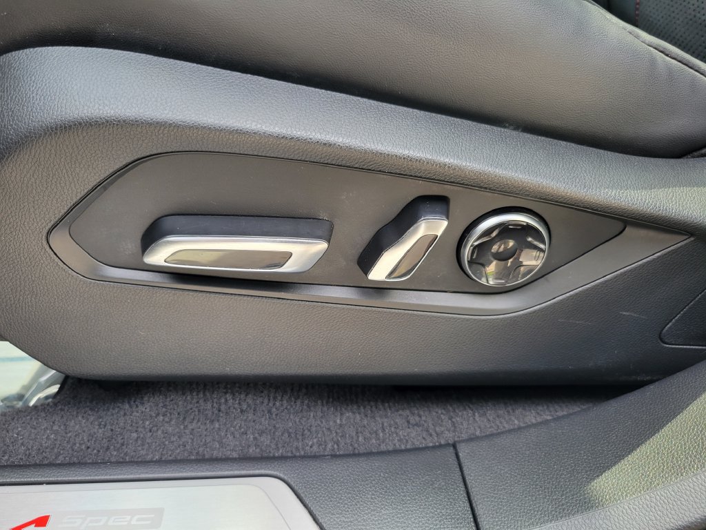 Certified 2025 Acura RDX w/ Advance Package AWD/4WD image 19