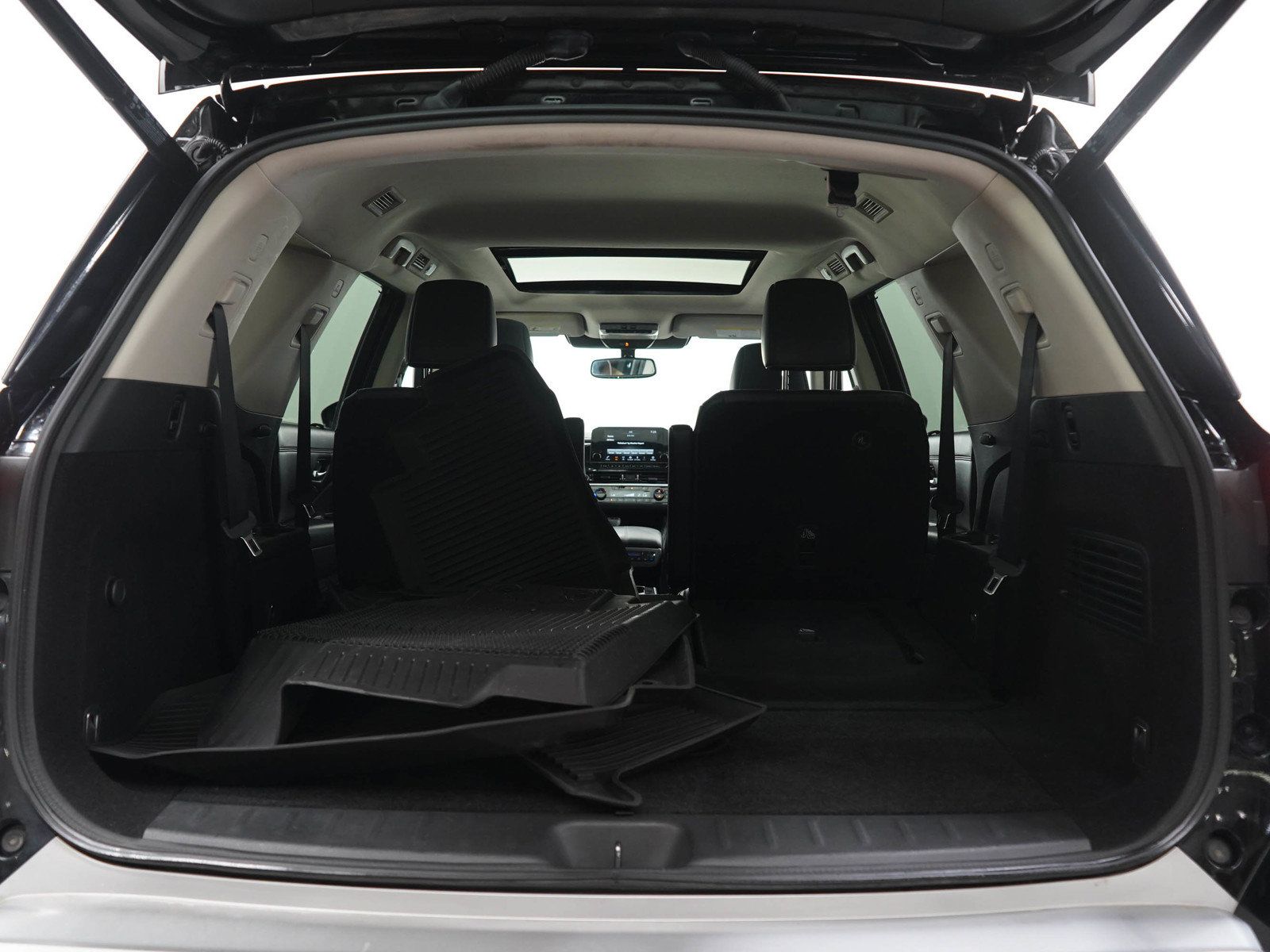 Used 2022 Nissan Pathfinder Platinum AWD/4WD image 16