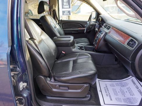 Used 2007 Chevrolet Avalanche LT w/ LT Preferred Equipment Group image 24