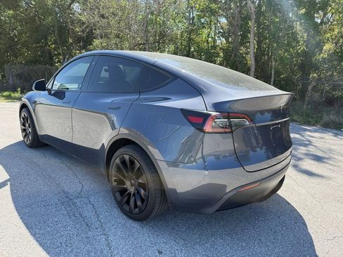Used 2023 Tesla Model Y Long Range image 14