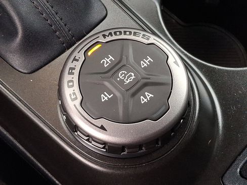 Used 2023 Ford Bronco Badlands image 24