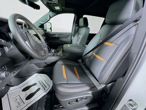 New 2026 GMC Sierra 3500 AT4 w/ AT4 Premium Plus Package AWD/4WD image 15