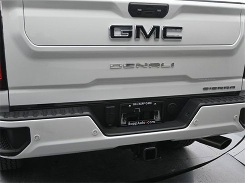 Used 2022 GMC Sierra 2500 Denali w/ Denali Ultimate Package image 5