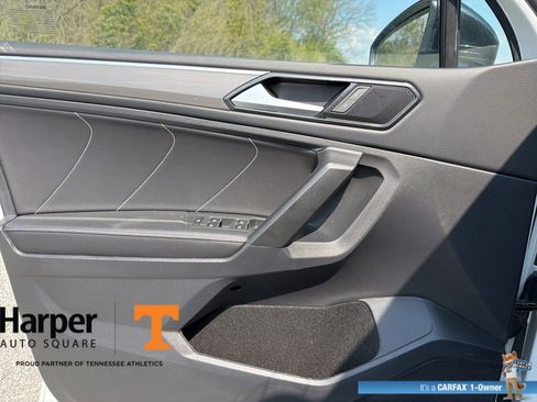 Used 2023 Volkswagen Tiguan SE R-Line image 18