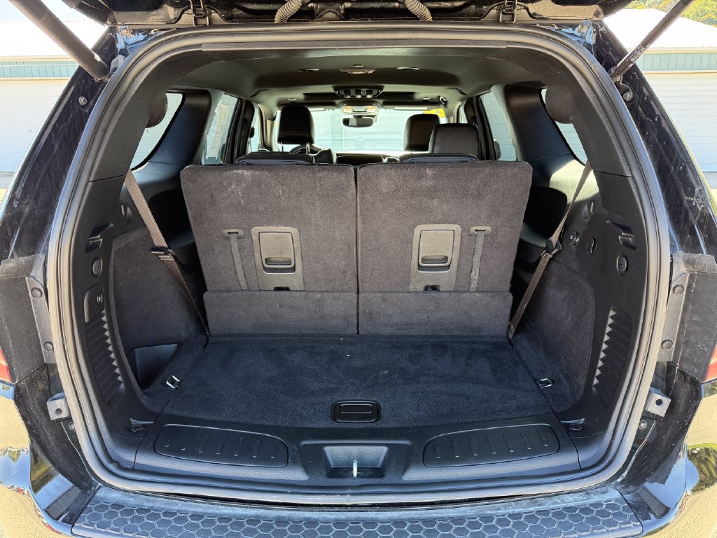 Used 2024 Dodge Durango R/T w/ Tow 'N Go Group AWD/4WD image 12