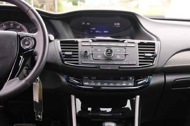 Used 2017 Honda Accord Sport Special Edition image 24