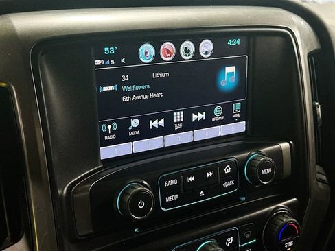 Used 2019 Chevrolet Silverado 1500 LT w/ All Star Edition image 15