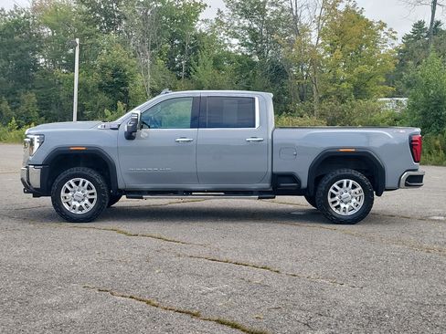 Used 2024 GMC Sierra 2500 SLT w/ SLT Premium Package AWD/4WD image 8