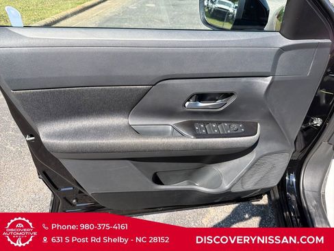 New 2026 Nissan Kicks SV w/ SV Premium Package FWD image 10