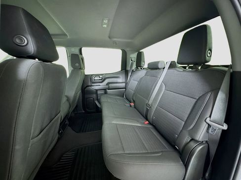 Used 2023 Chevrolet Silverado 1500 Custom image 17