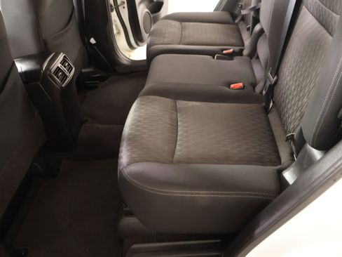 Used 2020 Nissan Rogue S AWD/4WD image 11