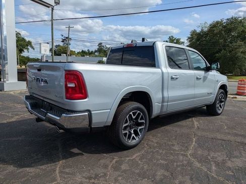 New 2026 RAM 1500 Laramie AWD/4WD image 4