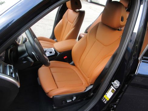 Used 2023 BMW X3 xDrive30i w/ M Sport Package AWD/4WD image 8