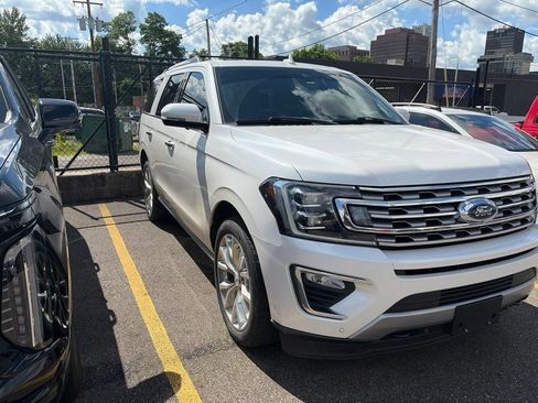 Used 2018 Ford Expedition Limited w/ Equipment Group 302A AWD/4WD image 5