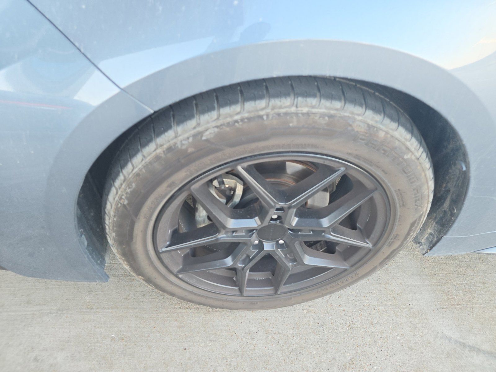 Used 2022 Toyota Corolla SE FWD image 2