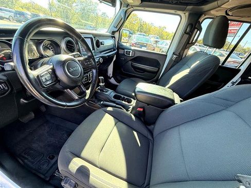 Used 2021 Jeep Wrangler Unlimited Sport image 19