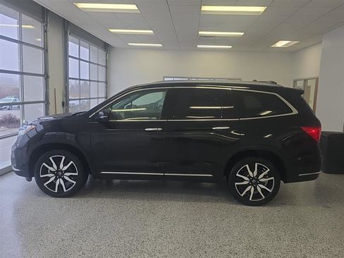 Used 2022 Honda Pilot Touring image 11