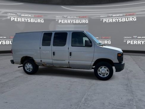 Used 2013 Ford E-250 and Econoline 250 w/ Commercial Cargo Van Pkg RWD image 9