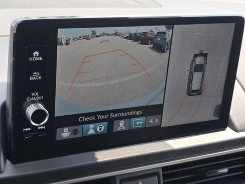Certified 2025 Honda Pilot Elite image 8