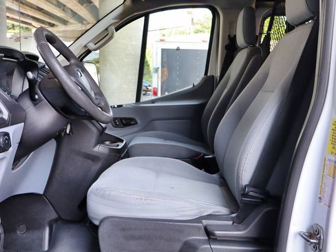 Used 2018 Ford Transit 250 130 Low Roof RWD image 18