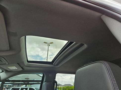 Used 2024 GMC Sierra 1500 Denali image 14