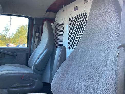 Used 2016 GMC Savana 3500 Extended image 13