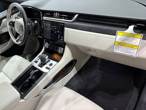 New 2026 Jaguar F-PACE R-Dynamic S image 26