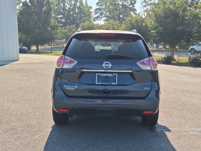 Used 2016 Nissan Rogue SV w/ SV Premium Package FWD image 4