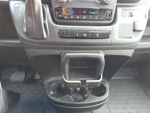 Used 2025 RAM ProMaster 2500 w/ U-Haul Equipment Group image 21