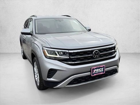 Used 2023 Volkswagen Atlas SE AWD/4WD image 3